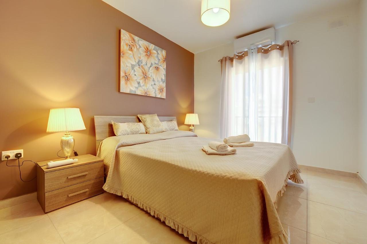 Stylish Bright And Airy Apart In Central Bugibba St. Paul's Bay Exterior photo